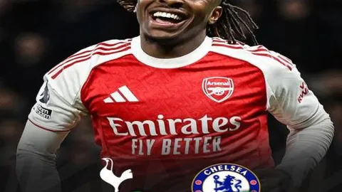 阿曼足协主席亲临赛场为国足呐喊，士气高涨助威助威